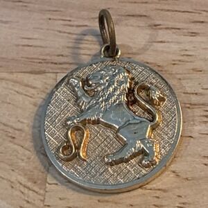 Anson Karatclad Leo Zodiac Charm Small Pendant